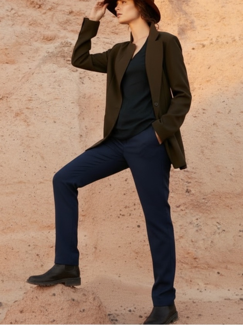 NWT PASKHO
PURITY - METICULOUS CRAFTSMANSHIP PANTS